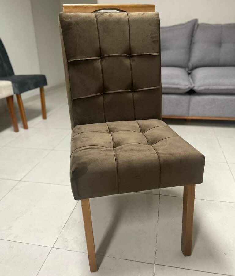 Mesa Pedro 90 Mel/Off White com 4 Cadeiras Sophia Veludo Marrom – ART ASSENTOS + WM DECOR - Imagem 2