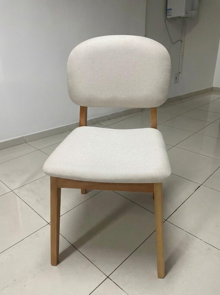 Mesa Berlim 100 Cinamomo/Off White com 4 Cadeiras Gaya Linho Bege 01 – CEL MÓVEIS + J SILVA MÓVEIS - Imagem 2
